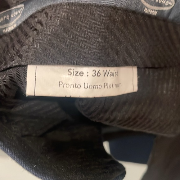 36x36 Navy Blue Dress Pants. Men’s Warehouse. Pronto Uomo Platinum. 100% Wool - Picture 2 of 2